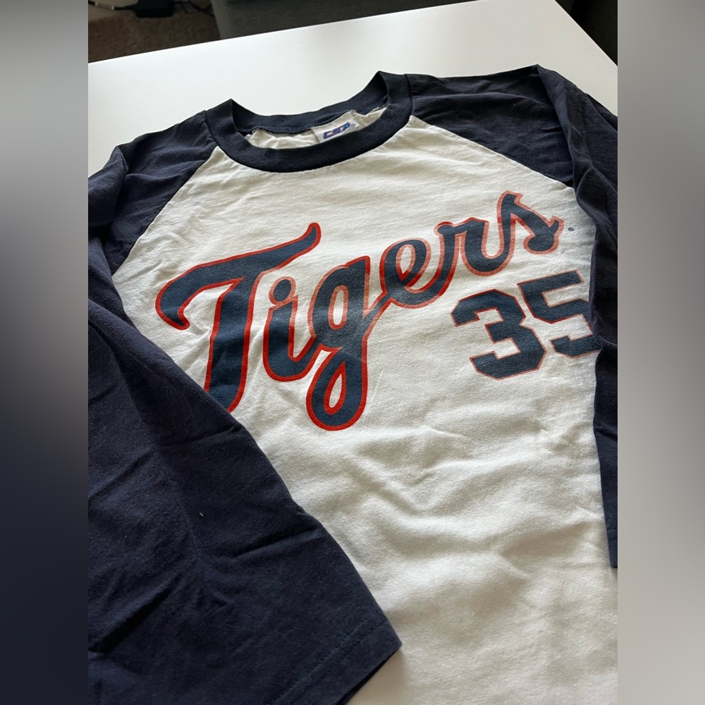 Tigers Baseball Quarter-Length Tee